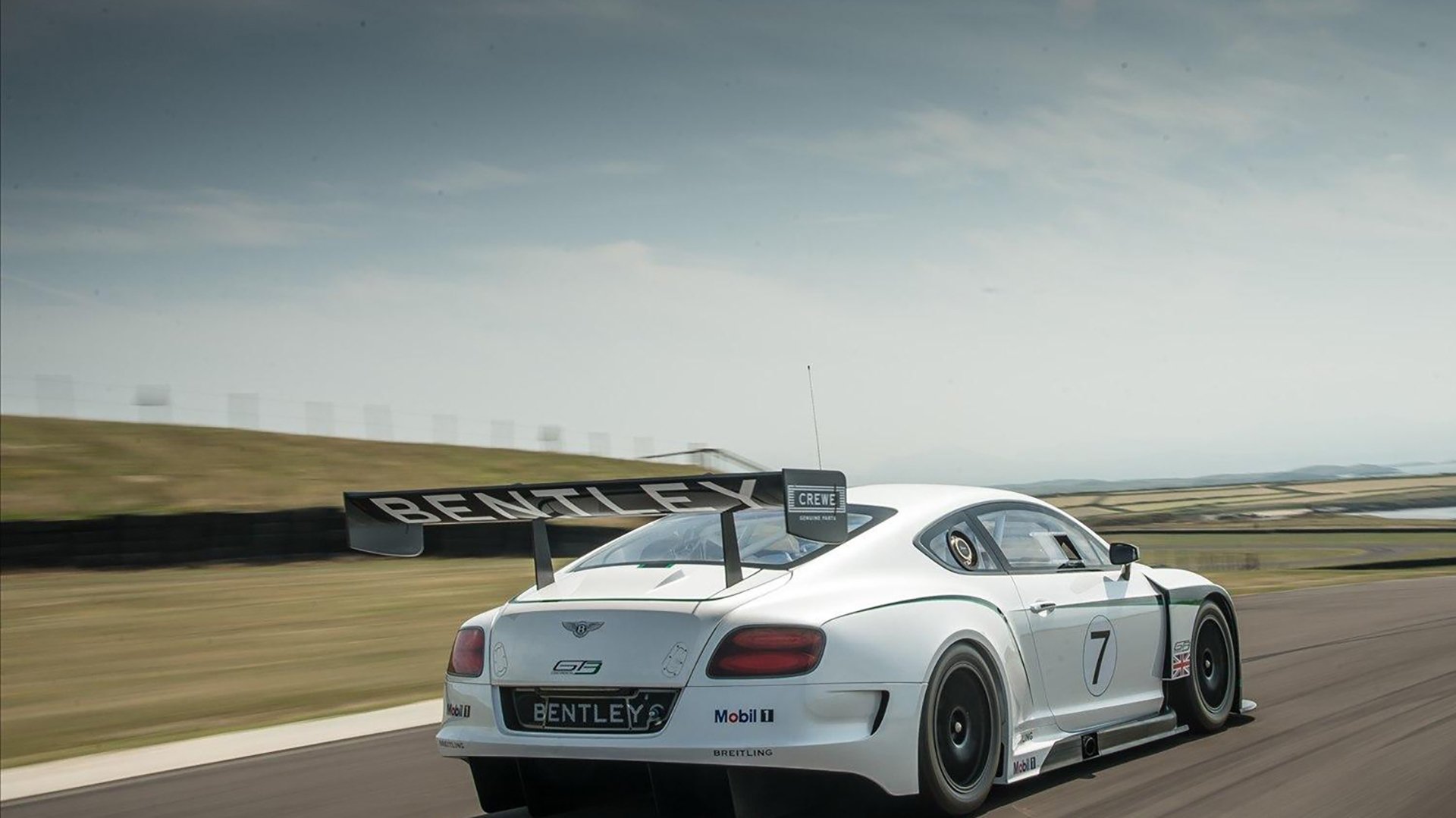 身体素质对篮球技术的补充作用,身体素质对篮球技术的补充作用是什么