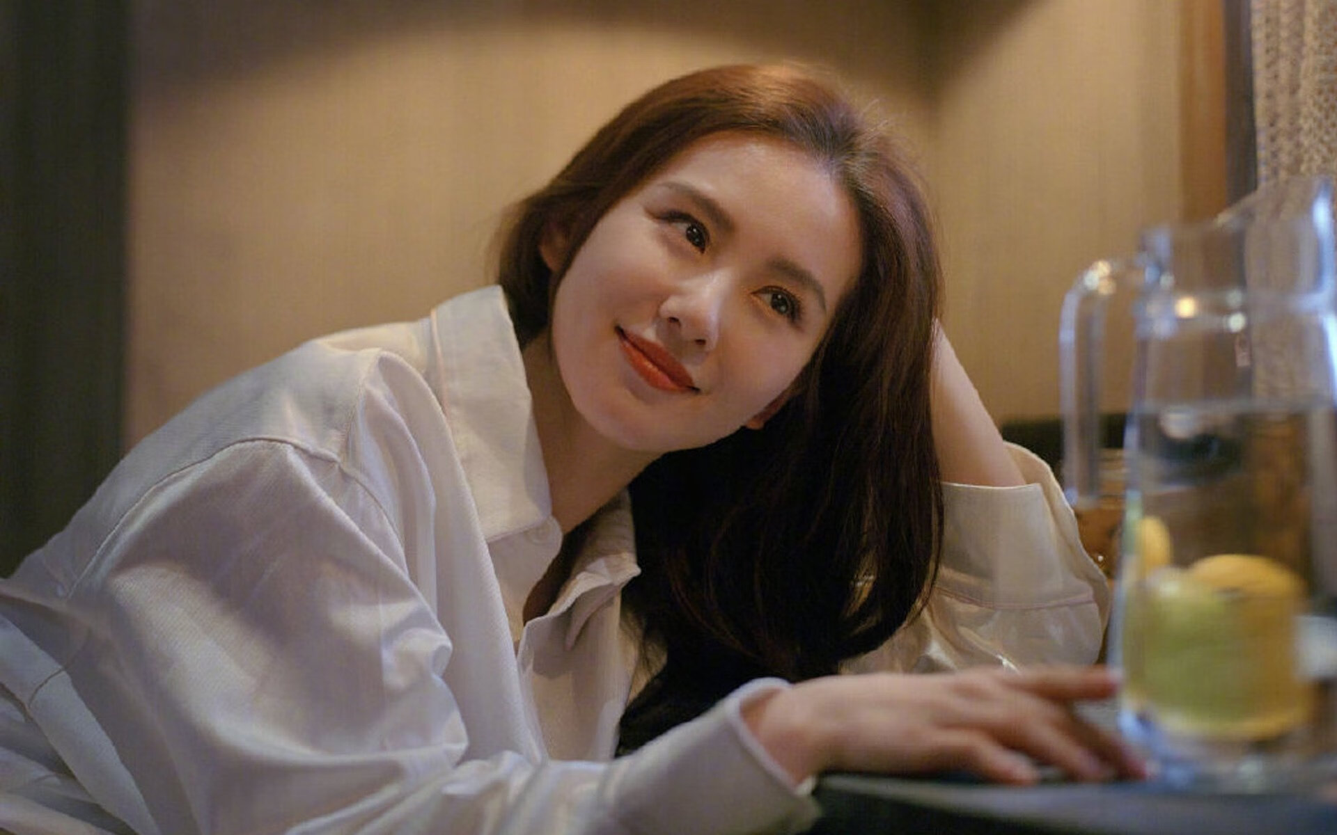 mk体育-女篮主教练采访中强调细节决定比赛成败引发热烈讨论，女篮球队教练